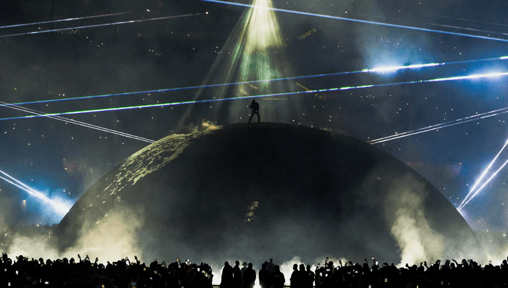 Kanye West Sets New High-Grossing Concert Record For A Rap Artist