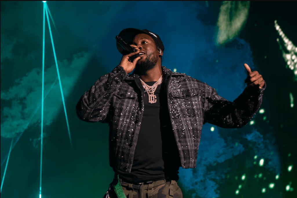 Meek Mill Reveals New Tour Dates for “Dream Chasers Nights”