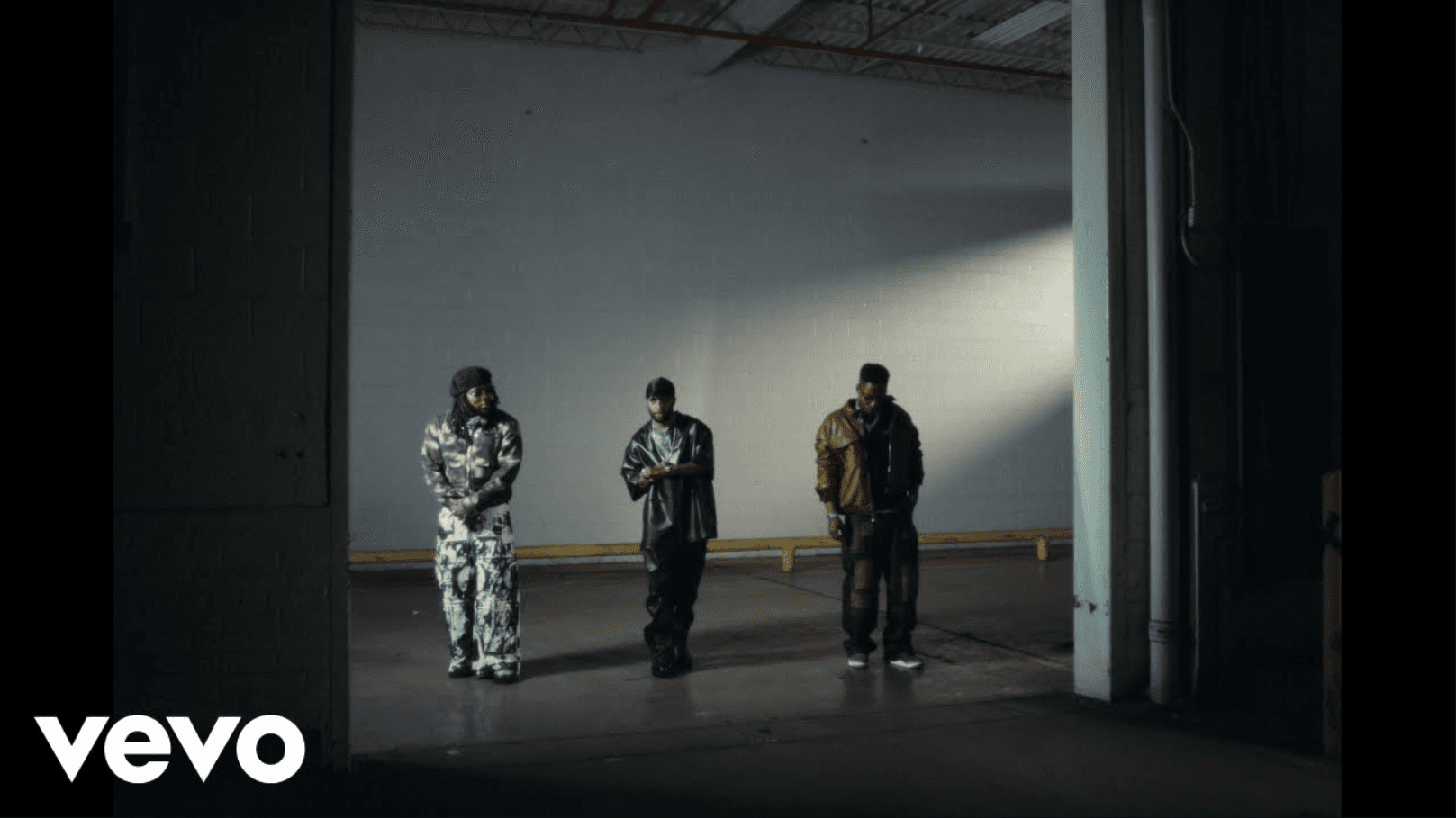 6LACK - All That Matters ft. Leon Thomas & AZ Chike