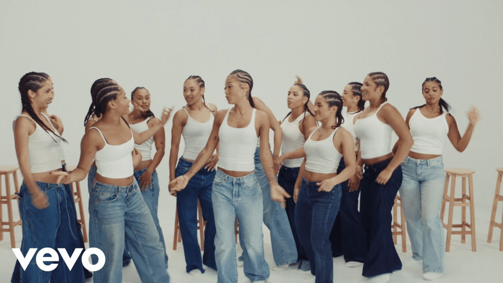 Coi Leray, Diplo - Nothing Into Something