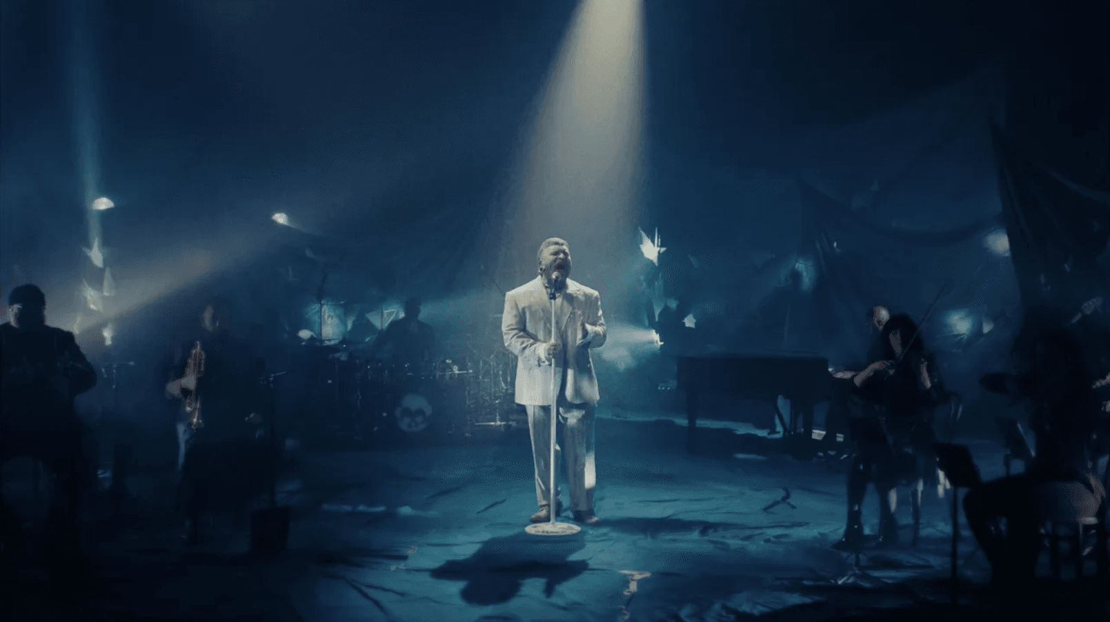 Teddy Swims - Perfect Man (Live)