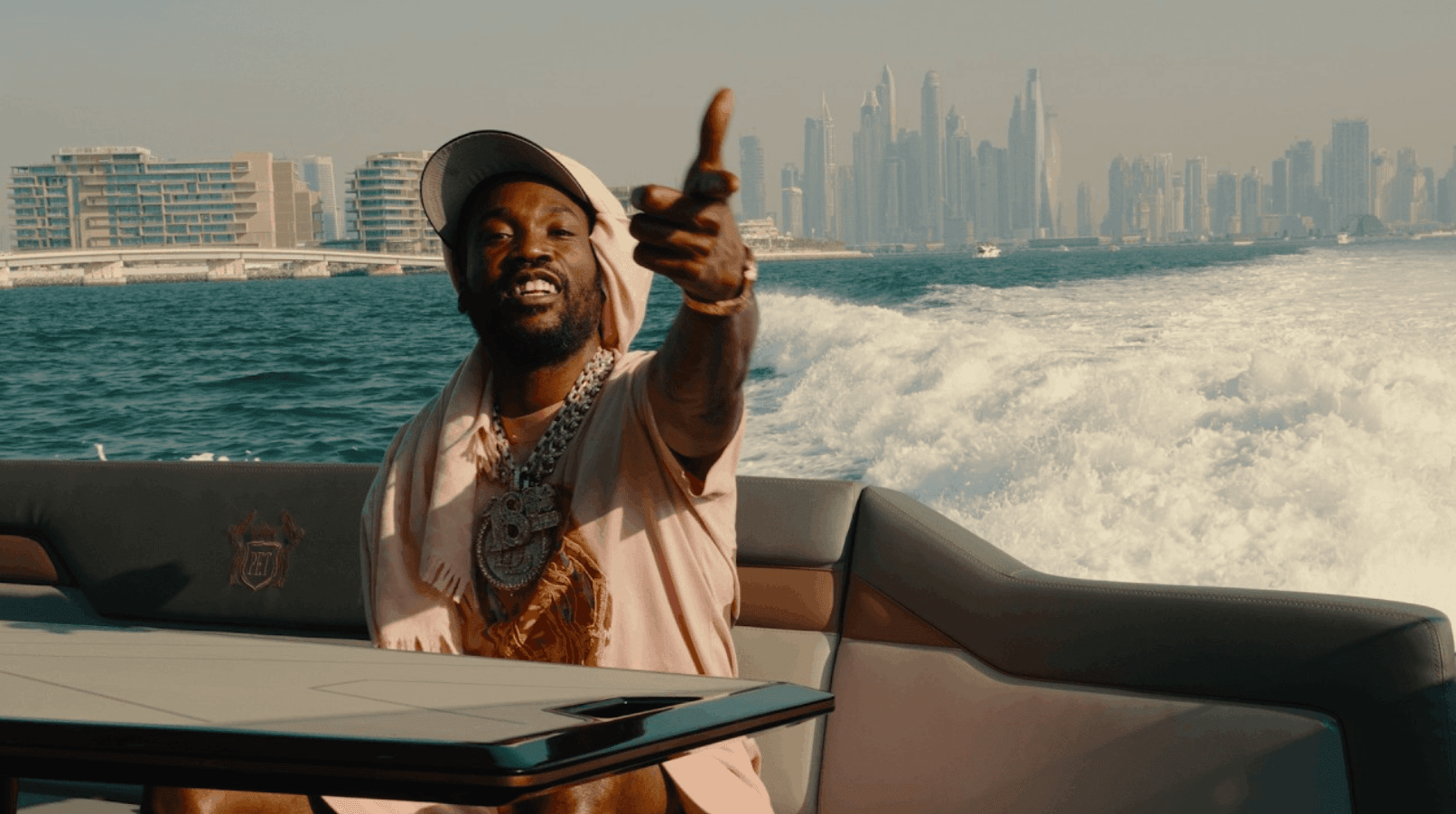Meek Mill - "600 Racks"