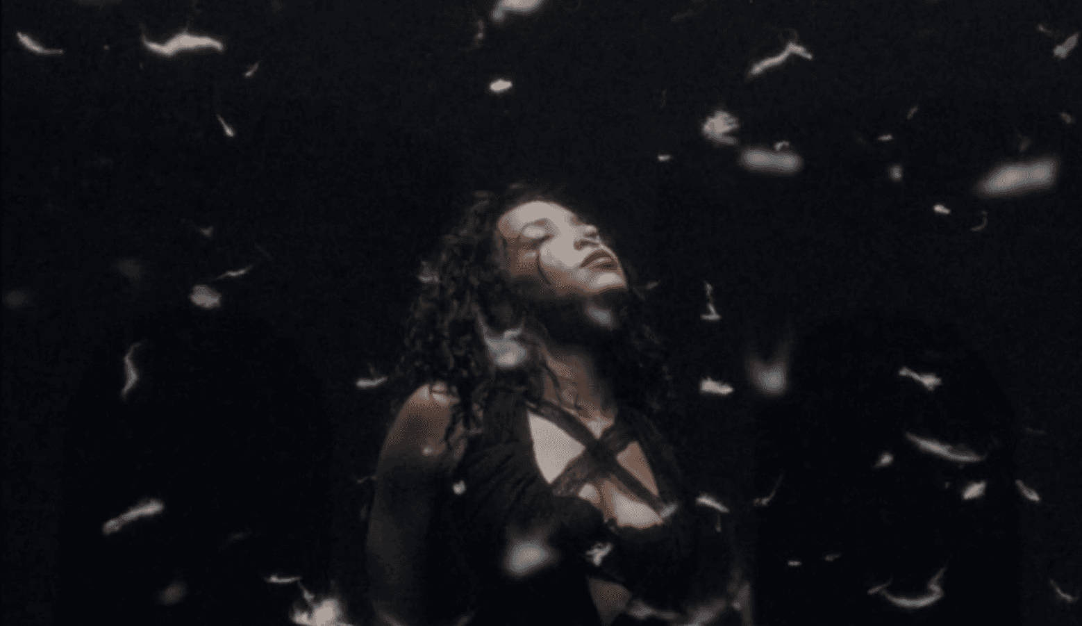 Tinashe - Pillow Fight