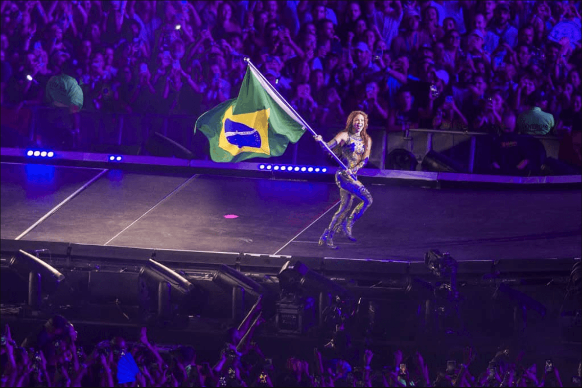 Shakira Draws 2 Million Fans at Historic Copacabana Concert