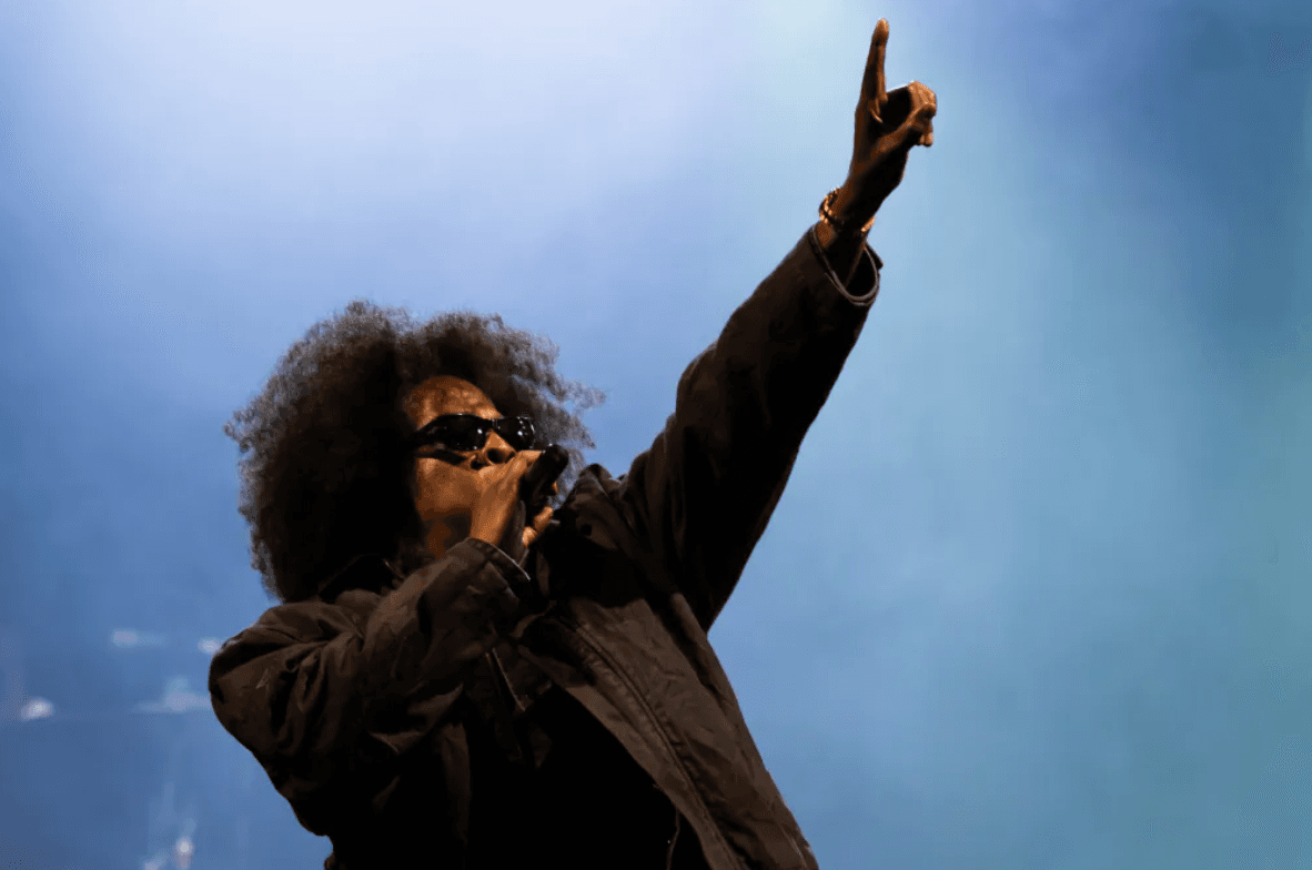 Jay-Z and The Roots Surprise Fans With Exclusive Philly Show